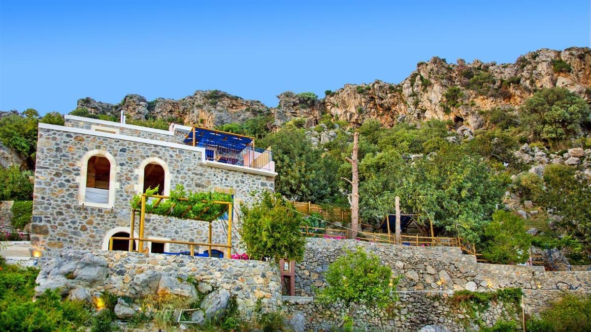 Mirthios-hill Apartament